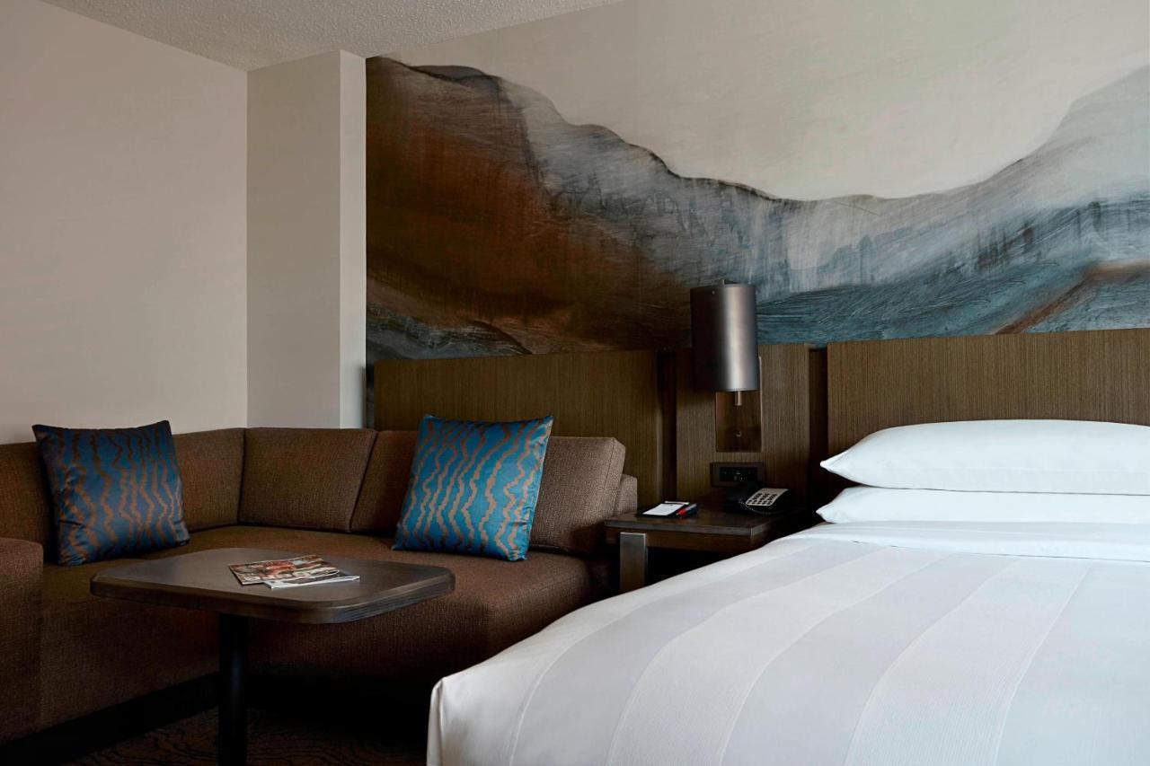 Calgary Marriott Downtown Hotel Eksteriør billede