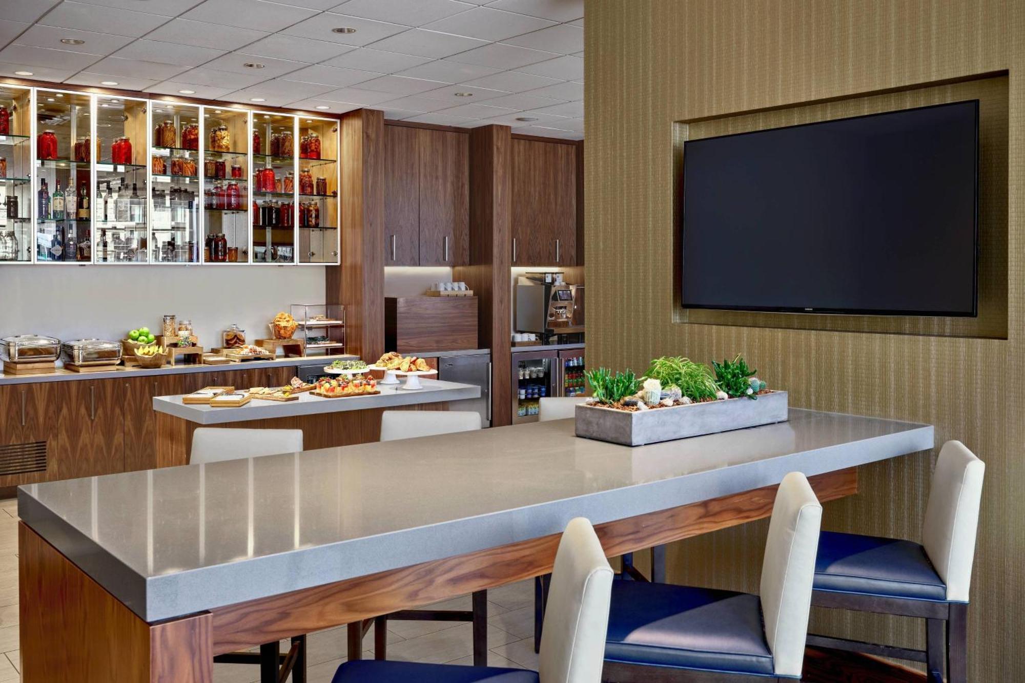 Calgary Marriott Downtown Hotel Eksteriør billede