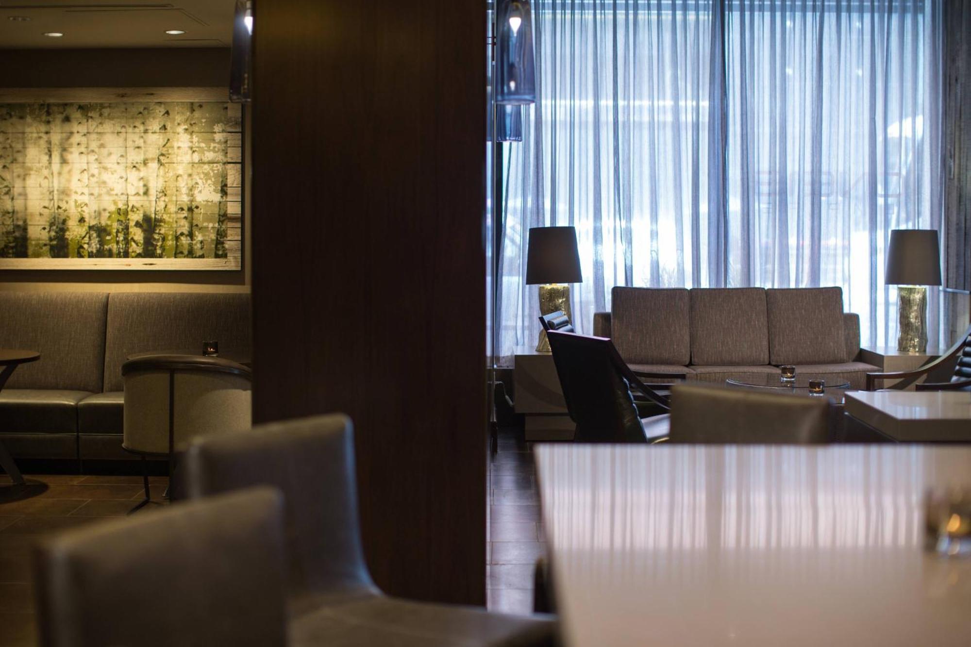 Calgary Marriott Downtown Hotel Eksteriør billede